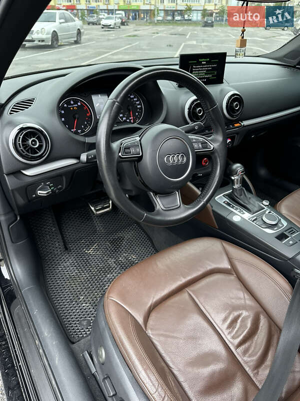 Седан Audi A3 2015 в Ивано-Франковске