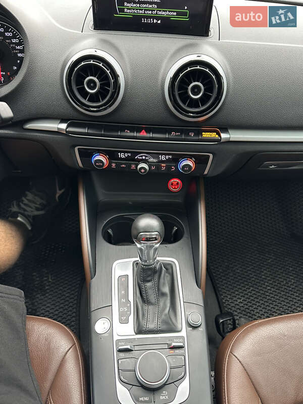 Седан Audi A3 2015 в Ивано-Франковске