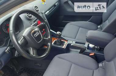 Хэтчбек Audi A3 2006 в 