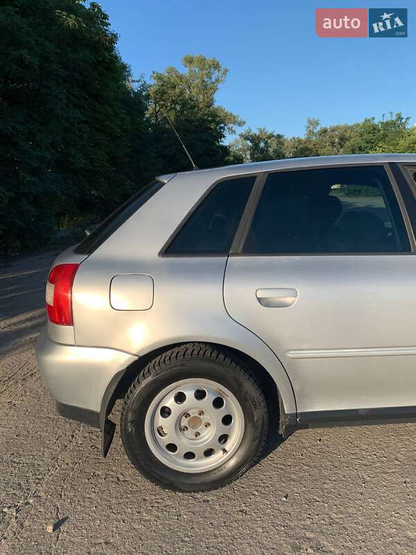 Хэтчбек Audi A3 2001 в Кременчуге