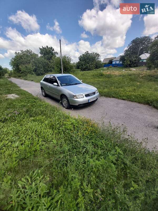 Хэтчбек Audi A3 1999 в Кременчуге