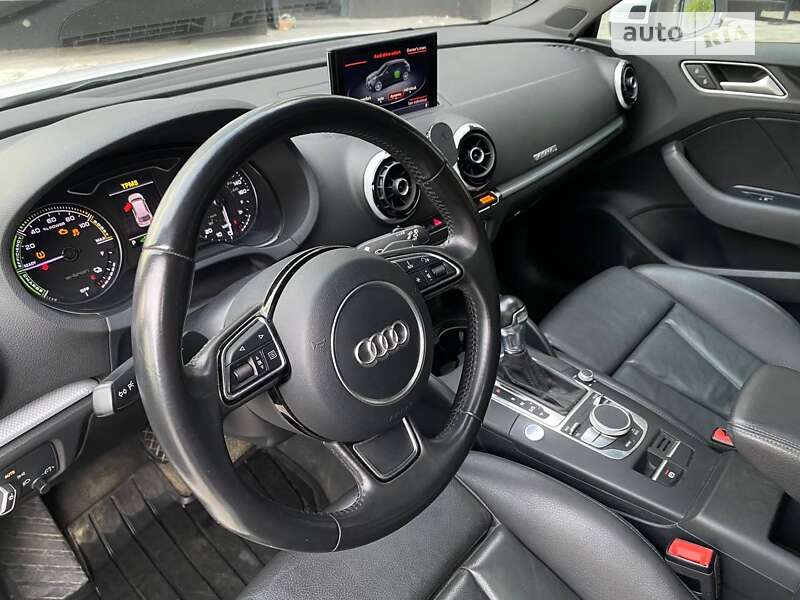 Хэтчбек Audi A3 2016 в Львове фото 8 Хэтчбек Audi A3 2016 в Львове