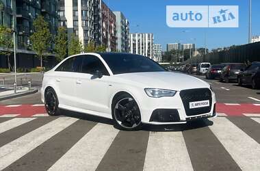 Седан Audi A3 2016 в Киеве