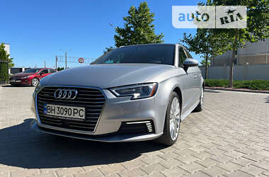 Хетчбек Audi A3 2017 в Одесі