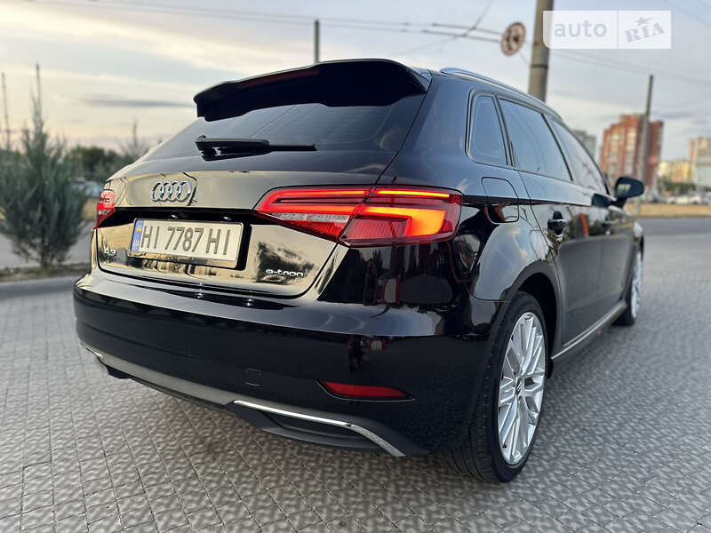 Хэтчбек Audi A3 2017 в Полтаве