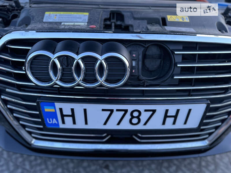 Хэтчбек Audi A3 2017 в Полтаве
