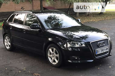 Хэтчбек Audi A3 2010 в Карловке