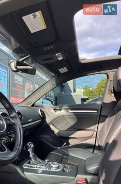 Хэтчбек Audi A3 2016 в 