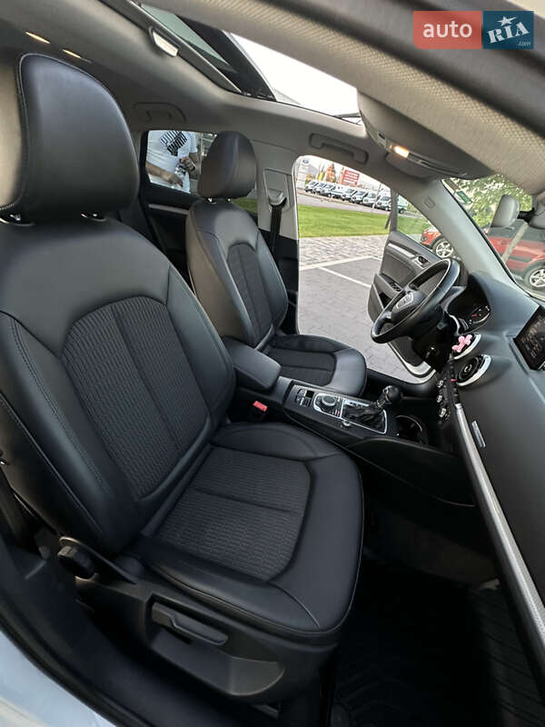 Седан Audi A3 2016 в Ужгороде