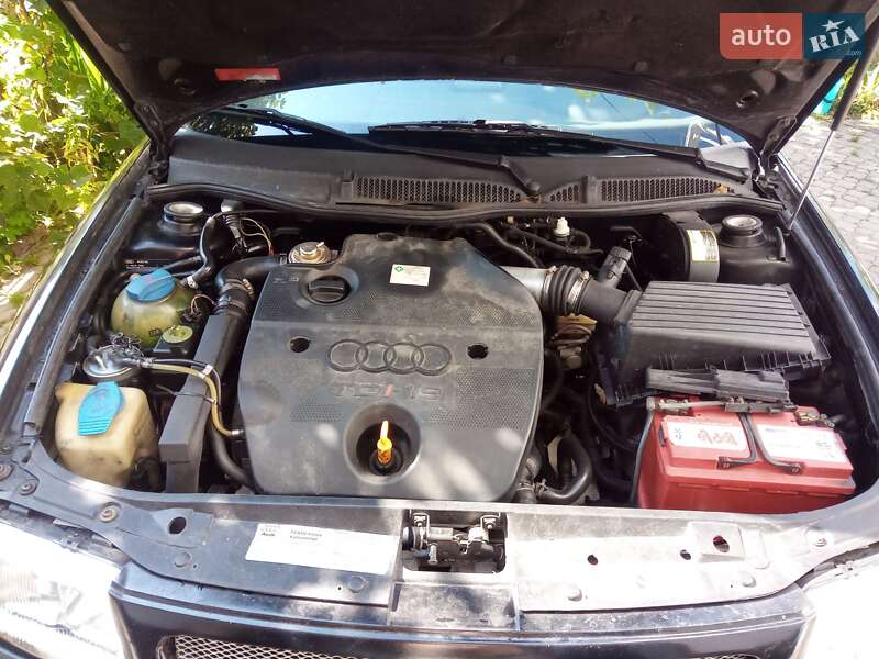 Хэтчбек Audi A3 2000 в Ивано-Франковске