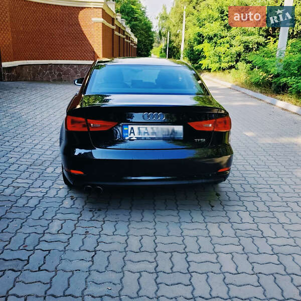 Седан Audi A3 2015 в Киеве