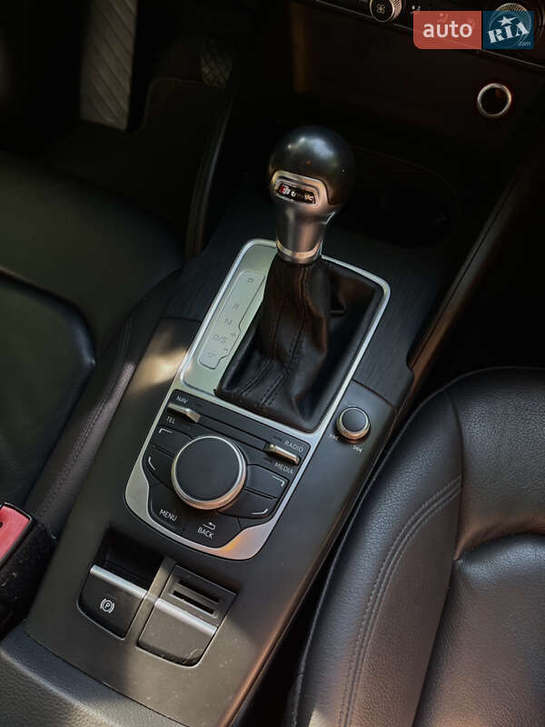 Седан Audi A3 2016 в Виноградове