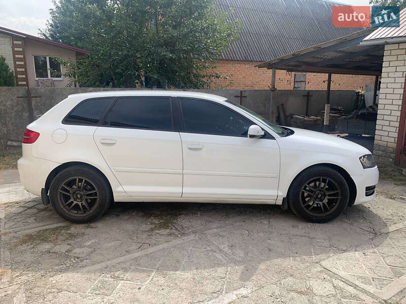 Хэтчбек Audi A3 2012 в Киеве