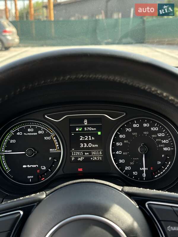 Хэтчбек Audi A3 2016 в Киеве