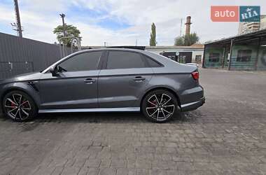 Седан Audi A3 2014 в Запорожье