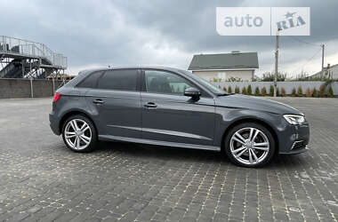 Хэтчбек Audi A3 2020 в 