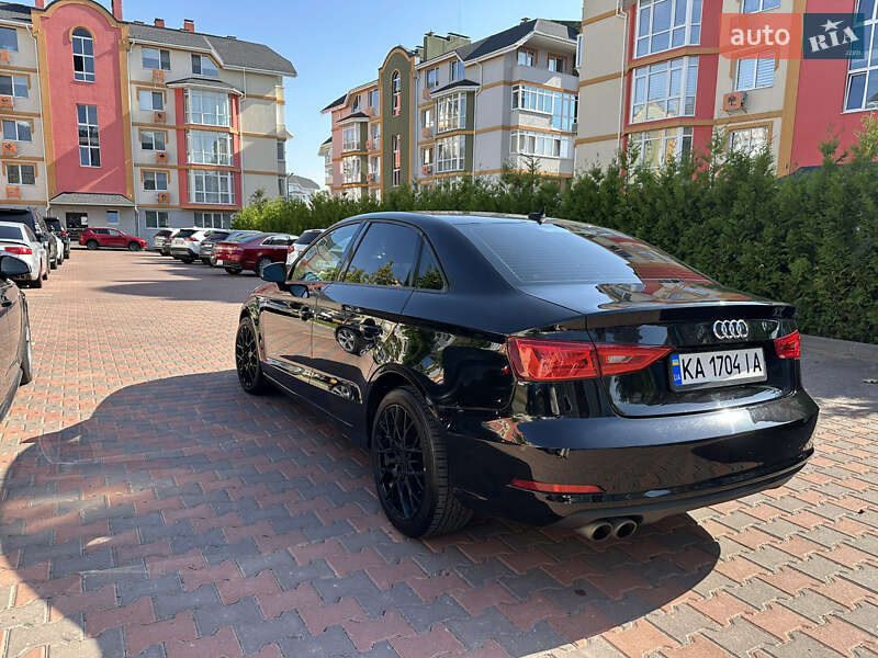 Седан Audi A3 2014 в Киеве