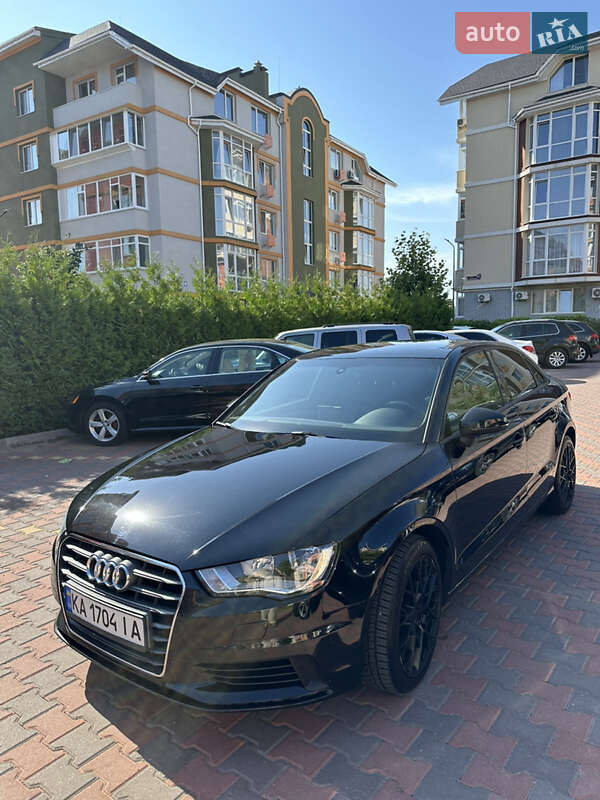 Седан Audi A3 2014 в Киеве