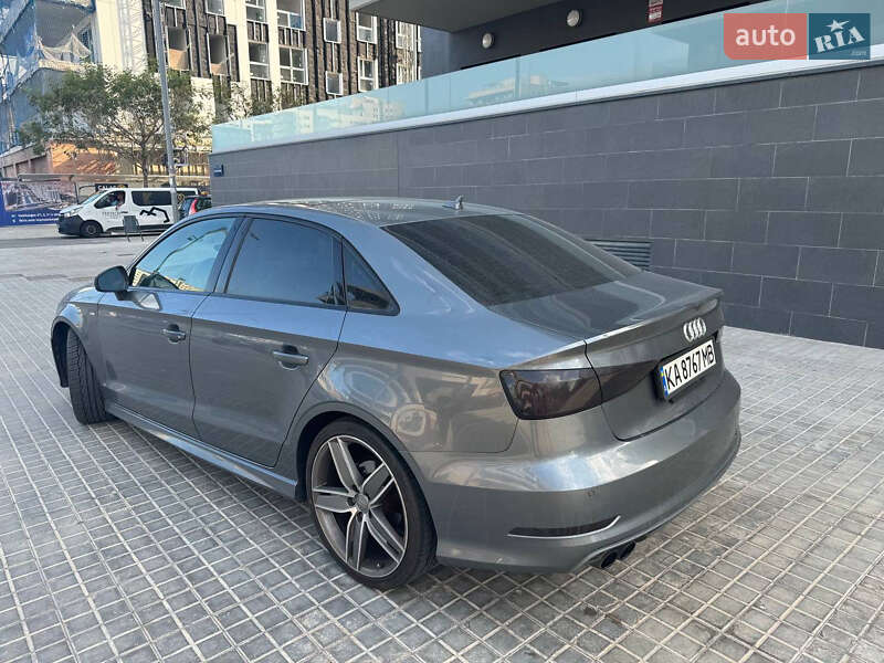 Седан Audi A3 2015 в Киеве
