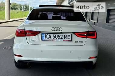 Седан Audi A3 2015 в Киеве