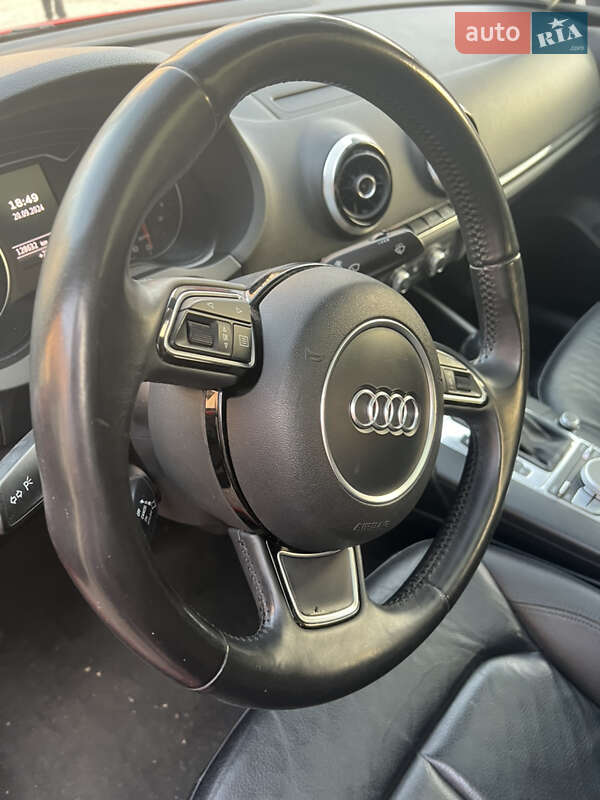 Седан Audi A3 2014 в Львове