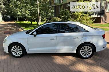 Седан Audi A3 2015 в Киеве