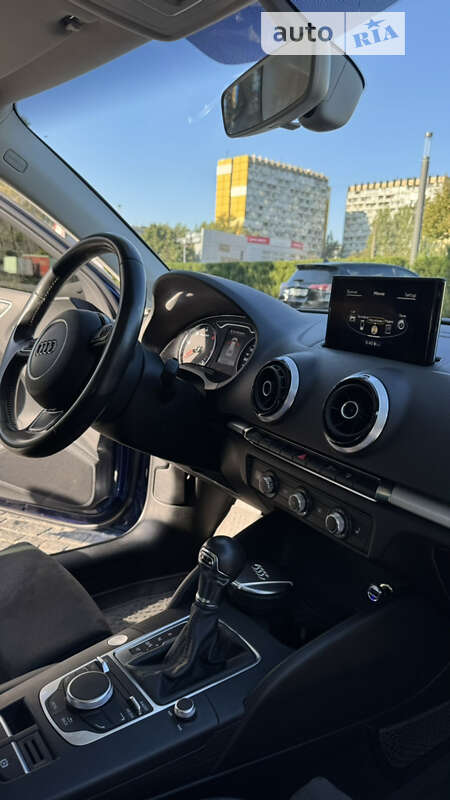 Хетчбек Audi A3 2015 в Дніпрі