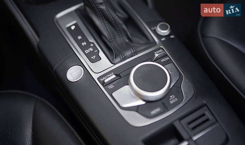 Седан Audi A3 2018 в Львове