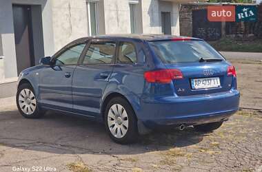 Хэтчбек Audi A3 2006 в 