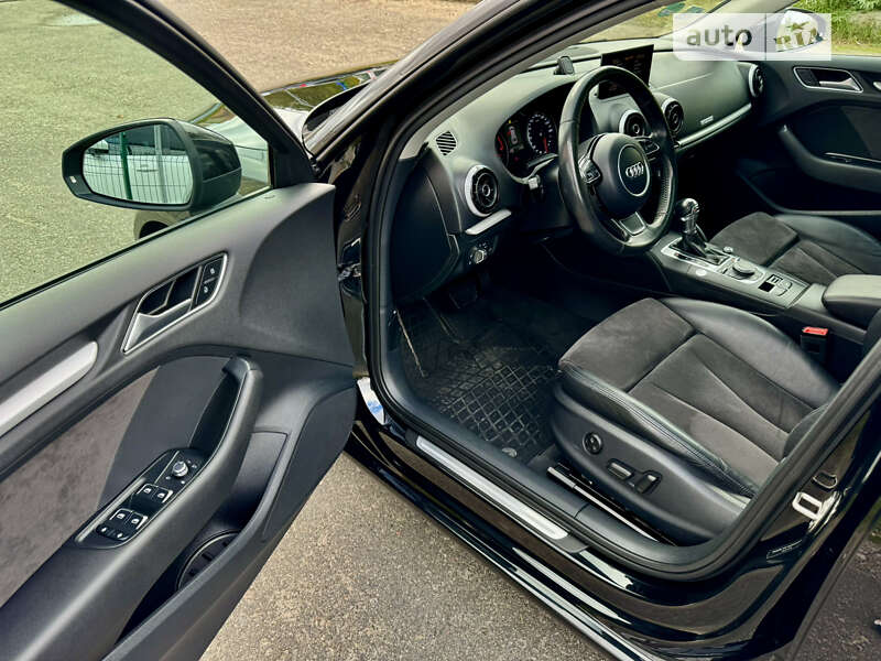 Хэтчбек Audi A3 2016 в Киеве