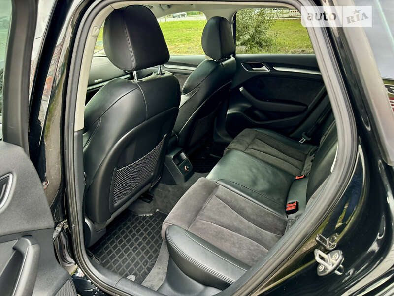 Хэтчбек Audi A3 2016 в Киеве