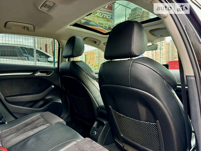 Хэтчбек Audi A3 2016 в Киеве