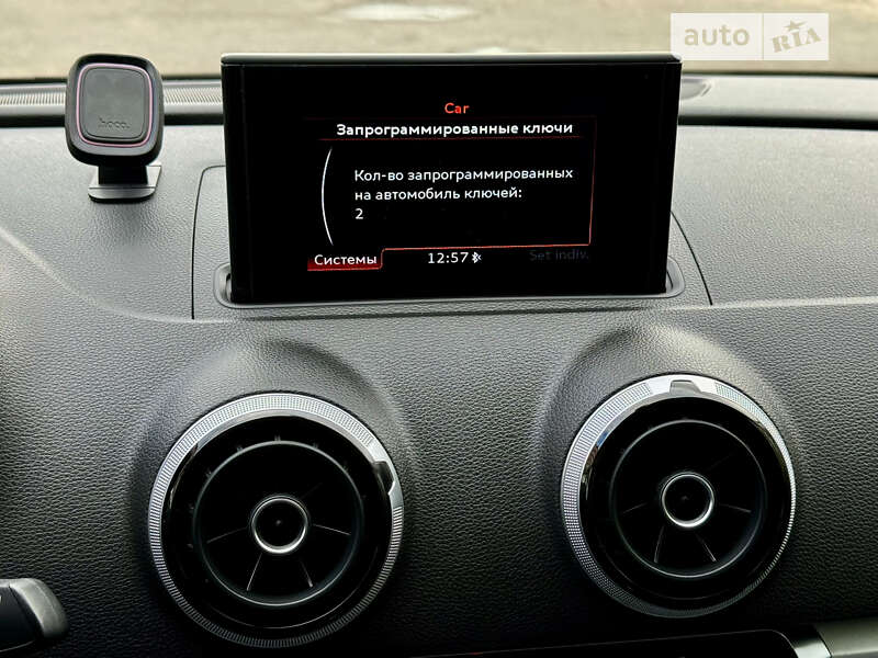 Хэтчбек Audi A3 2016 в Киеве