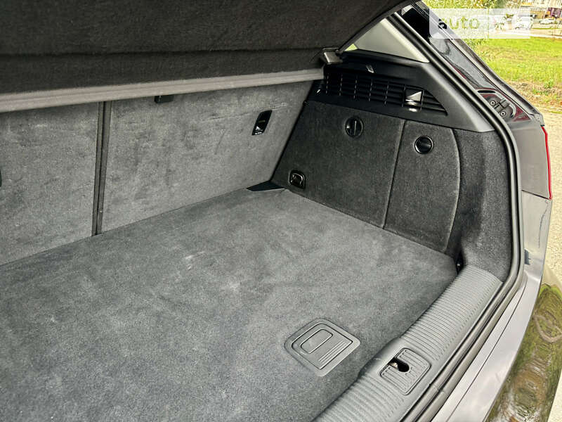 Хэтчбек Audi A3 2016 в Киеве