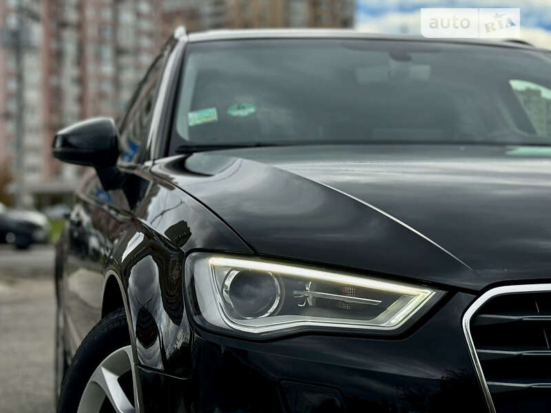 Хэтчбек Audi A3 2016 в Киеве