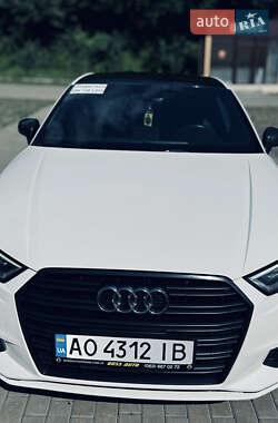 Седан Audi A3 2019 в 