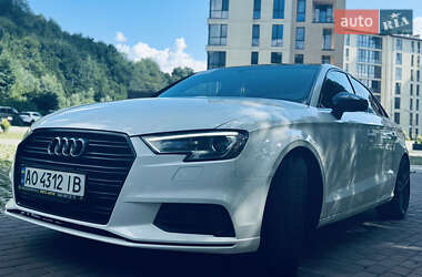 Седан Audi A3 2019 в 