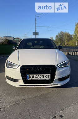 Седан Audi A3 2015 в Днепре