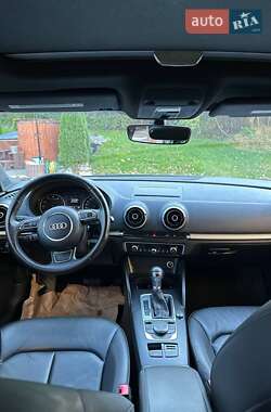Седан Audi A3 2016 в 