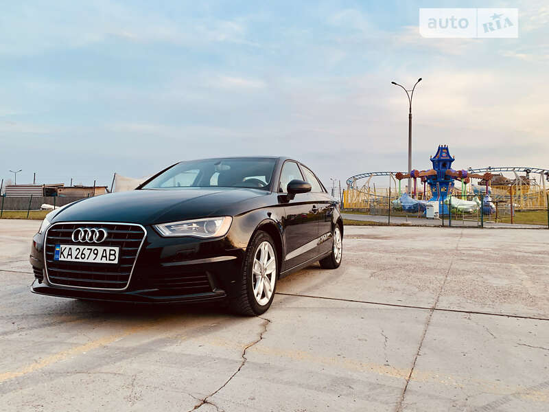 Седан Audi A3 2014 в Киеве