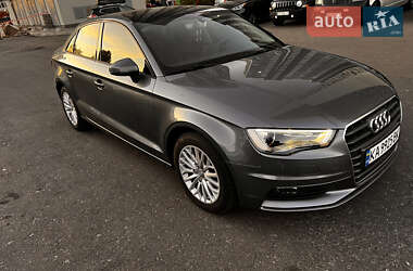 Седан Audi A3 2016 в Киеве