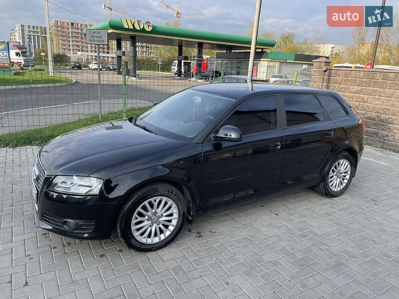 Хэтчбек Audi A3 2009 в Ужгороде