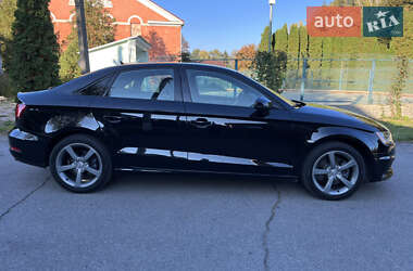 Седан Audi A3 2015 в Умані