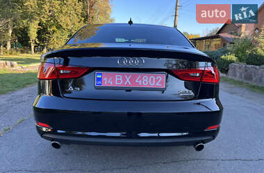 Седан Audi A3 2015 в Умані