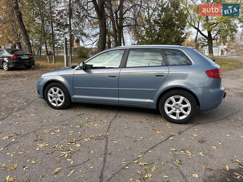 Хэтчбек Audi A3 2009 в Лебедине