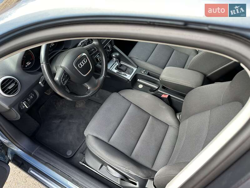 Хэтчбек Audi A3 2009 в Лебедине