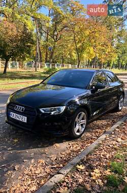 Седан Audi A3 2016 в Киеве