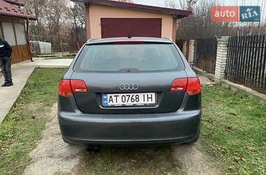 Хэтчбек Audi A3 2004 в 
