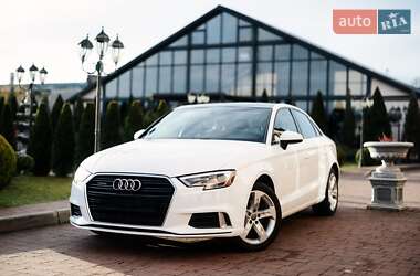 Хэтчбек Audi A3 2017 в Стрые