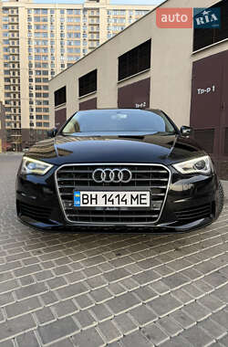 Седан Audi A3 2015 в 